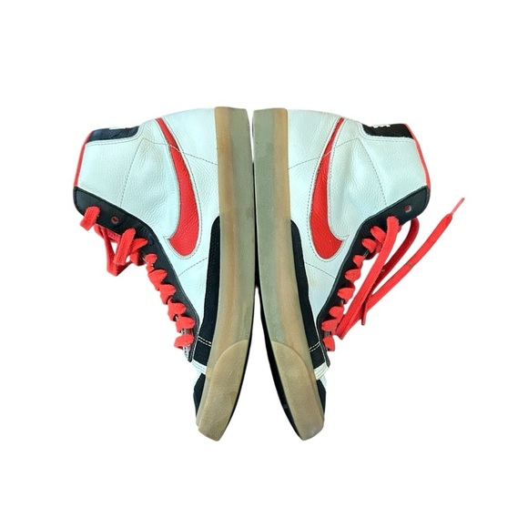 Nike SB Blazer Mid Sneakers Red‎ Black White Gum Sole Men’s Size 9 - Picture 6 of 6